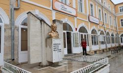 1. Murat Anadolu Lisesi 133 yıllık binada eğitim veriyor