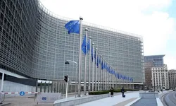 AB ülkeleri, Ukrayna için 4,9 milyar avroluk fonu serbest bırakma konusunda anlaştı