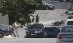 El Halil’de Filistinlilerin çıkarıldığı evler İsrail tarafından askeri mevzilere dönüştürülüyor