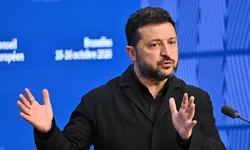 Zelenskiy: Toprak meselesi liderler arasında görüşülmeli