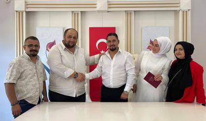 Nikahlarına yetiştiren şoförü şahit yaptılar