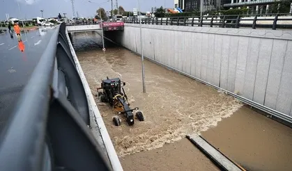 Sağanak hayatı olumsuz etkiledi
