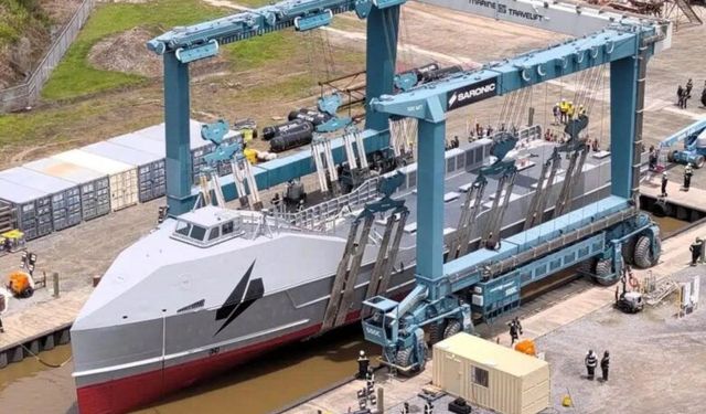 ABD Donanması 1,2 milyar dolara 30 insansız gemi alıyor