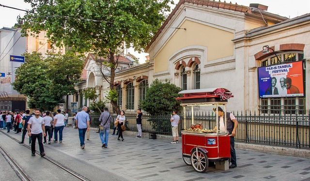 Fransız Kültür Merkezi 80. yılını üç şehirde kutlayacak