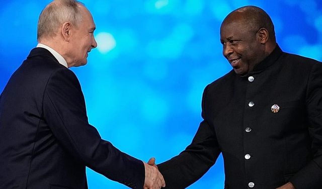 Putin Filistin sorunu için iki devletli çözümü savundu