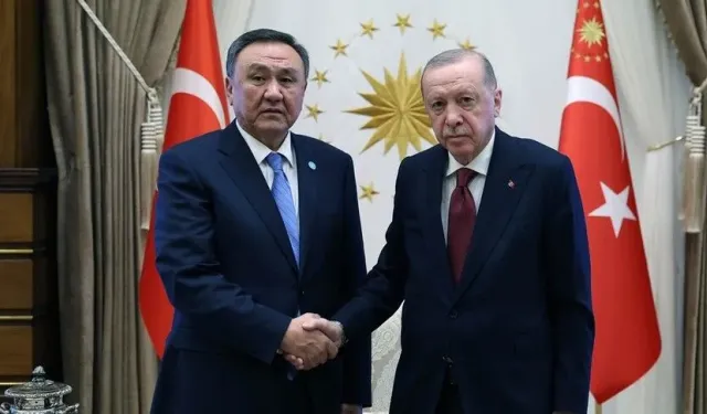 Cumhurbaşkanı Erdoğan, TDT Genel Sekreteri Ömüraliyev'i kabul etti