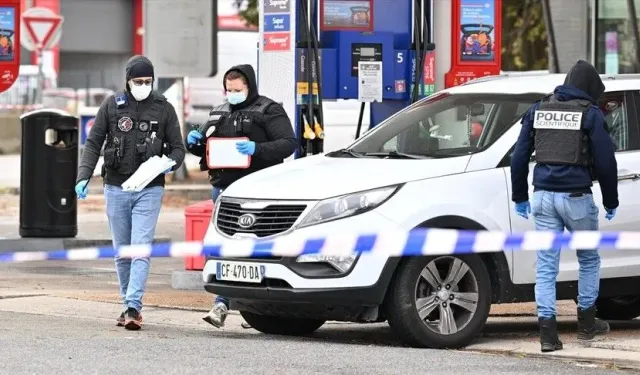 Silahlı saldırıda 1 kişi yaşamını yitirdi, 4 kişi yaralandı