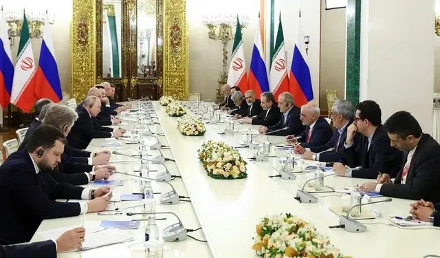 Putin ile Pezeşkiyan’dan Moskova’da kritik görüşme!