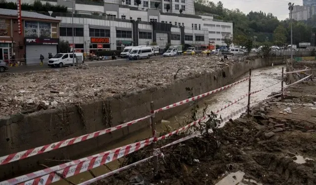 İstanbul’da sel ve su baskınlarının ardından çalışmalar sürüyor