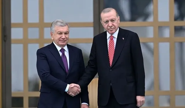 Cumhurbaşkanı Erdoğan, Özbekistan Cumhurbaşkanı Mirziyoyev ile bir araya geldi!