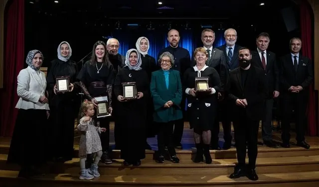 YETEV'in çocuk edebiyatı hikaye yarışmasında ödüller sahiplerini buldu