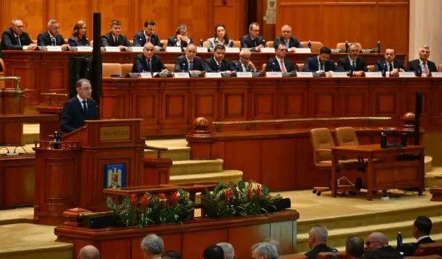 Romanya’da 5 aylık belirsizliğin ardından yeni hükümet güvenoyu aldı