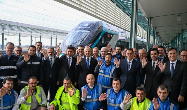 Uraloğlu: Milli hızlı trenin testleri yıl sonuna kadar bitecek