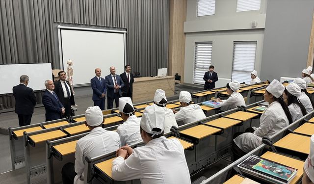 YÖK Başkanı Özvar Özbekistan'da hangi görüşmeleri yaptı?