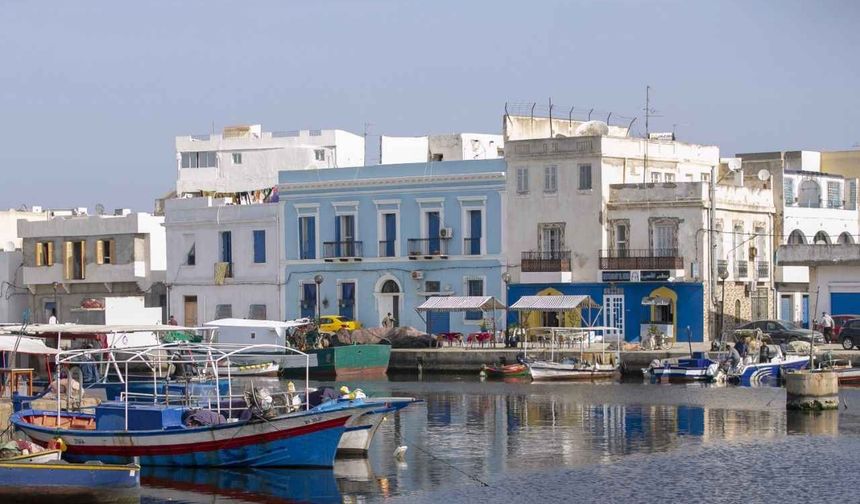 Akdeniz'in açık hava müzesi Binzert Limanı manzarasıyla ziyaretçilerini cezbediyor