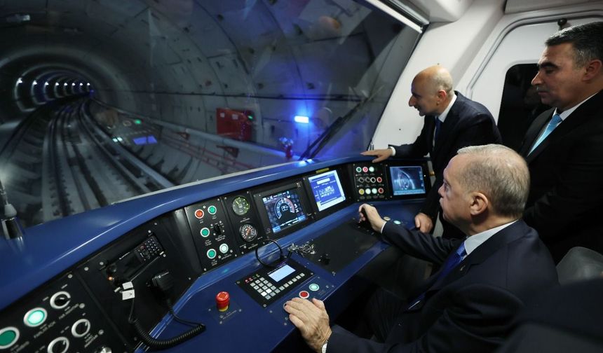 Erdoğan vatman koltuğunda!