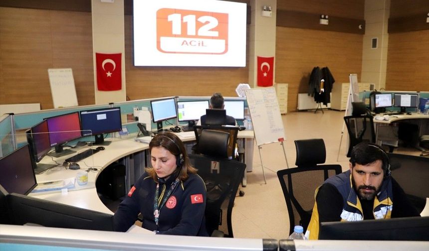 Boğulma tehlikesi geçiren bebek 112'nin yönlendirilmesiyle kurtarıldı