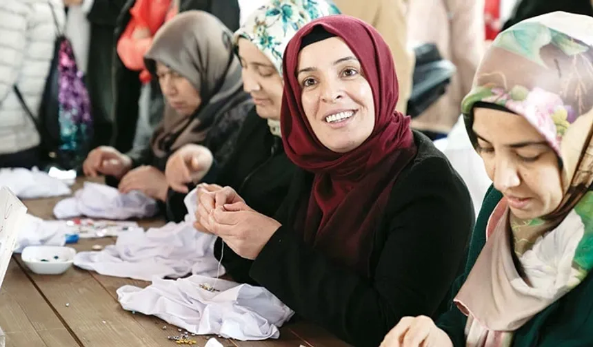 Burdurlu Kadınlar El Emeğiyle Yılda 2 Milyon Euro Kazanıyor