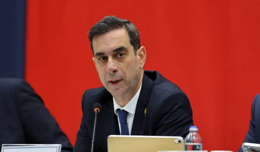 Fenerbahçe Yüksek Divan toplantısında Mosturoğlu ne dedi?