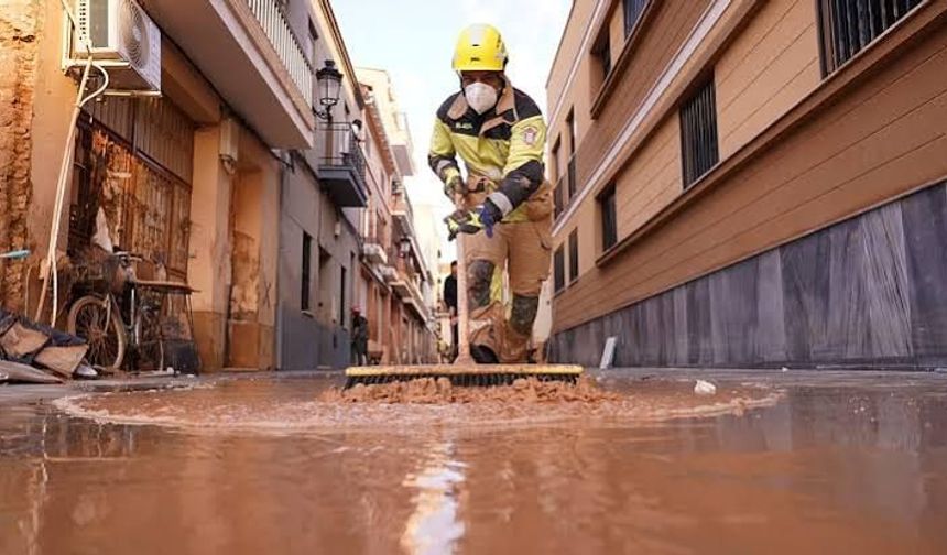 İspanya’da Şiddetli Yağış: 4 Ölü, 2 Bin Kişi Tahliye Edildi