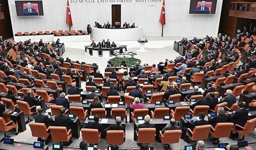 TBMM Genel Kurulu'nda yeni yasama yılının ilk gündem dışı konuşmaları yapıldı