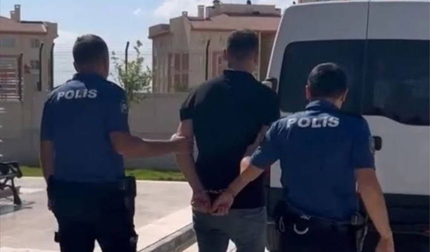 İzmir Foça’da düğünde havaya ateş açıldığı iddiasıyla 14 şüpheli yakalandı