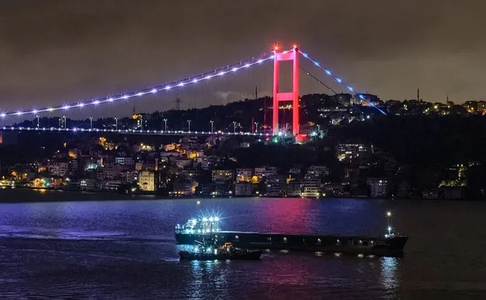 İstanbul Boğazı gemi trafiğine kapatıldı: Arıza giderildi