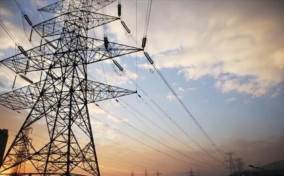 Türkiye’nin elektrik kurulu gücü 33 megavattan 127 bin megavata yükseldi