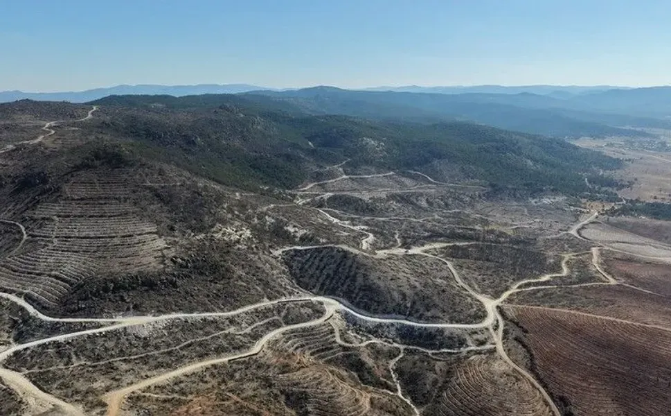 Eber Gölü ve Sarıcaova’da yaban hayatı izleniyor