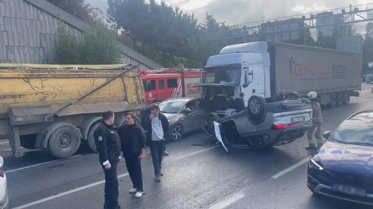 Bağcılar'da zincirleme kaza!