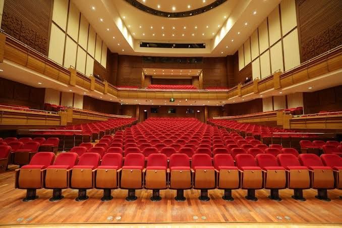İzmir’de tiyatrodan operaya dolu bir kültür sanat haftası