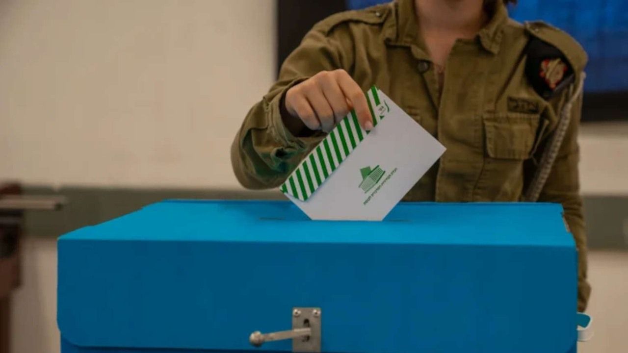 İsrail seçim sonuçları: Netanyahu 53 Eisenkot 48 sandalye